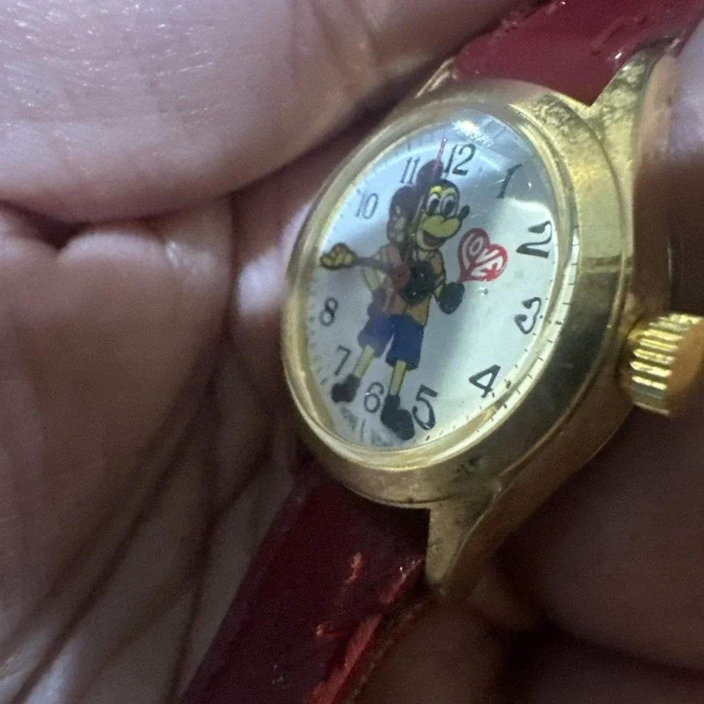 Working Vintage Mickey Mouse Manual Wind Gold Tone Ladies Watch Red 27mm Fit 6in